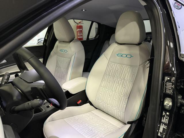 FIAT 600 Hybrid 110 CV DCT MHEV La Prima II