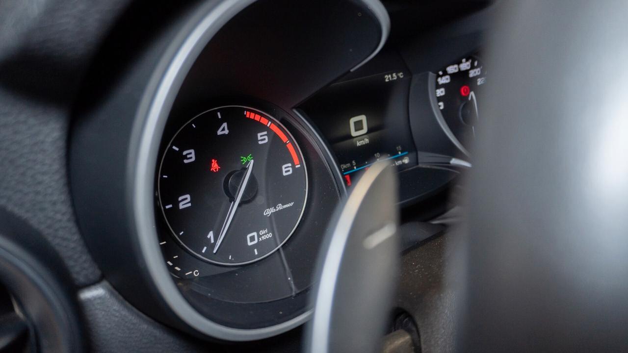 Alfa Romeo Stelvio 2.2d 210 CV AT8 Q4 Veloce IVA ESPOSTA