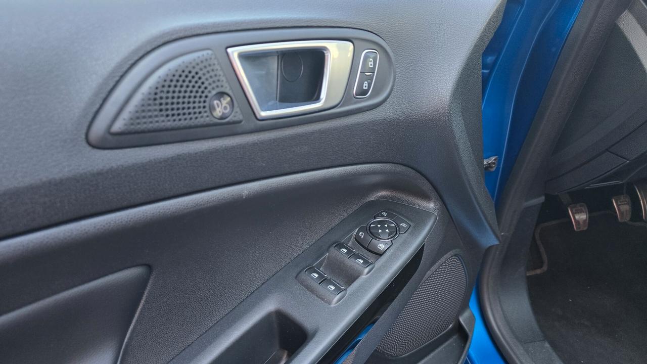 FORD ECOSPORT 1.0 ECOBOOST ST-LINE 125CV - FULL LED, PELLE, NEOPATENTATI