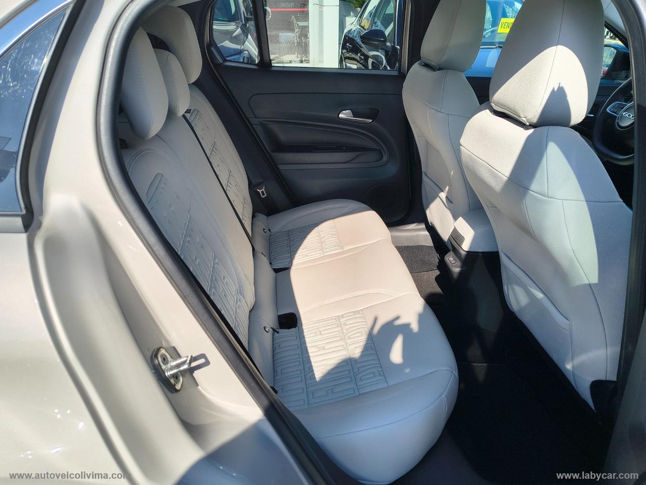 FIAT 600 Hybrid MHEV La Prima