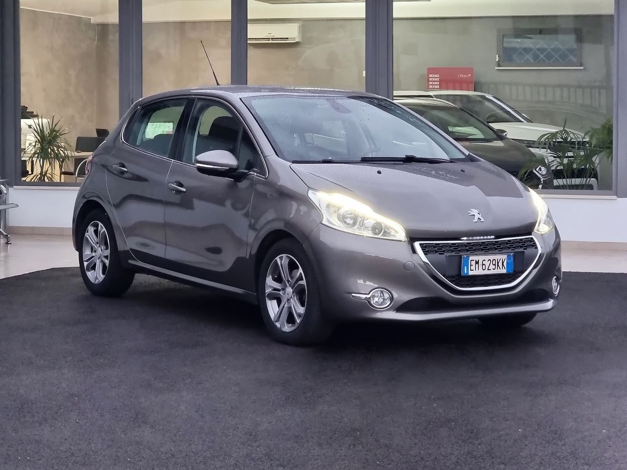 Peugeot 208 1.2 Benzina 82 CV 2012 - 83ooo KM