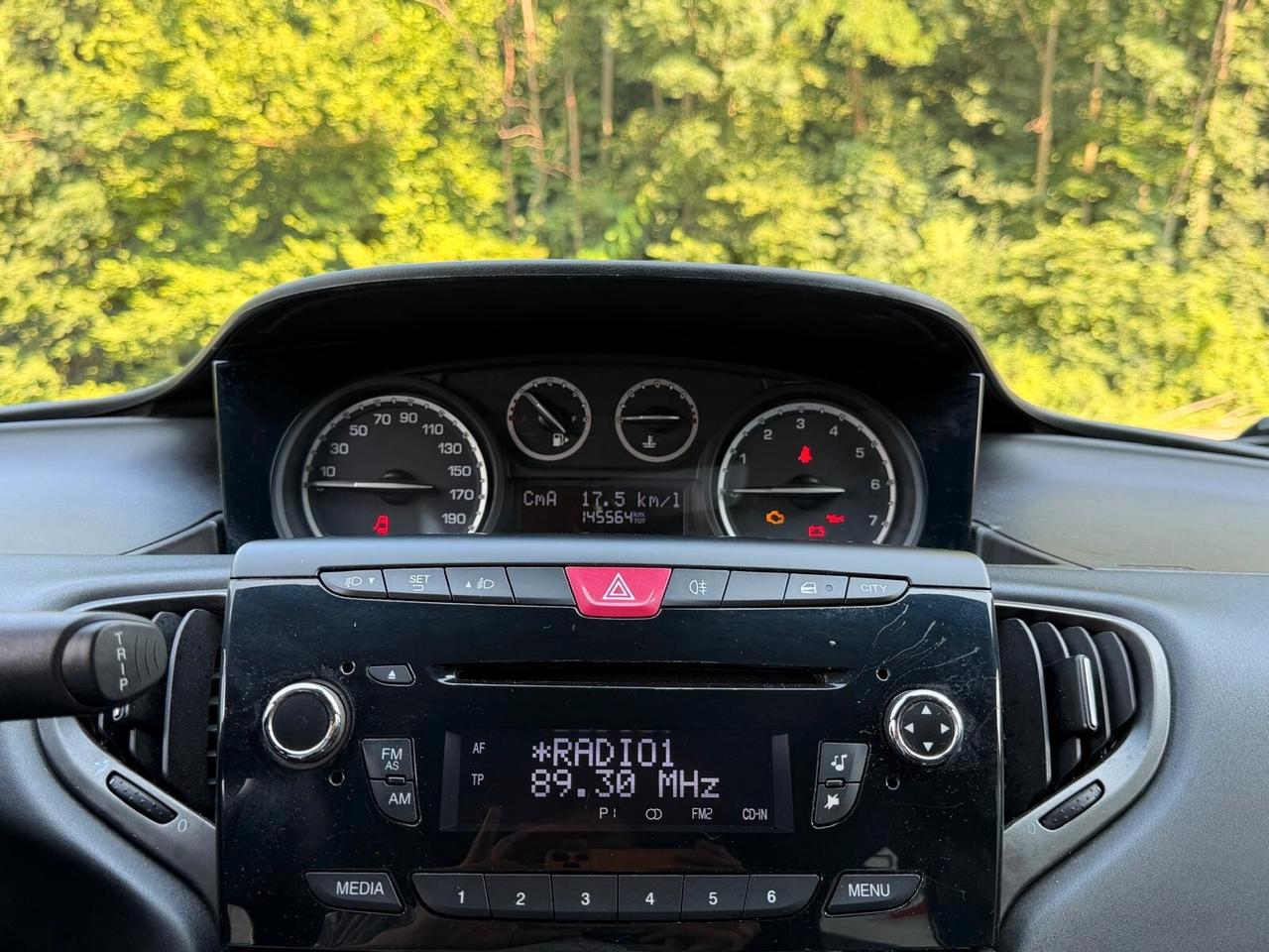 Lancia Ypsilon 1.2 69 CV 5 porte Platinum