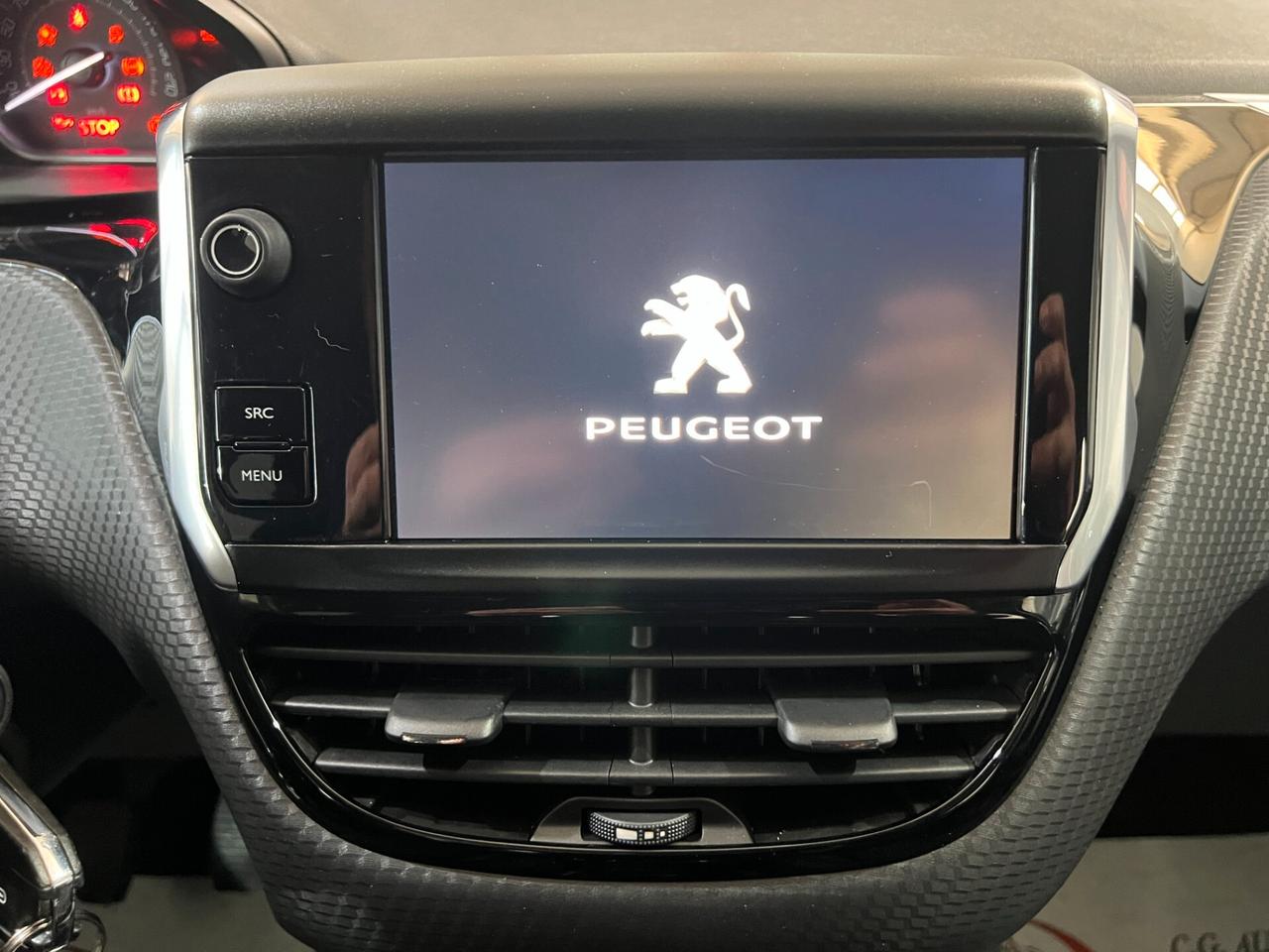 Peugeot 2008 1.6 100 CV - Black Matt - 2018