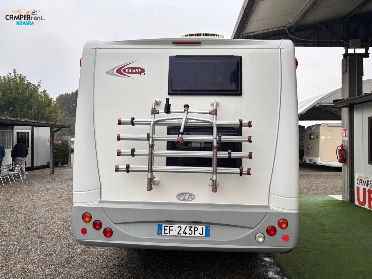 PLA PLASY 65 by GIOTTI LINE- mansardato con letti a castello in coda e garage a volume variabile