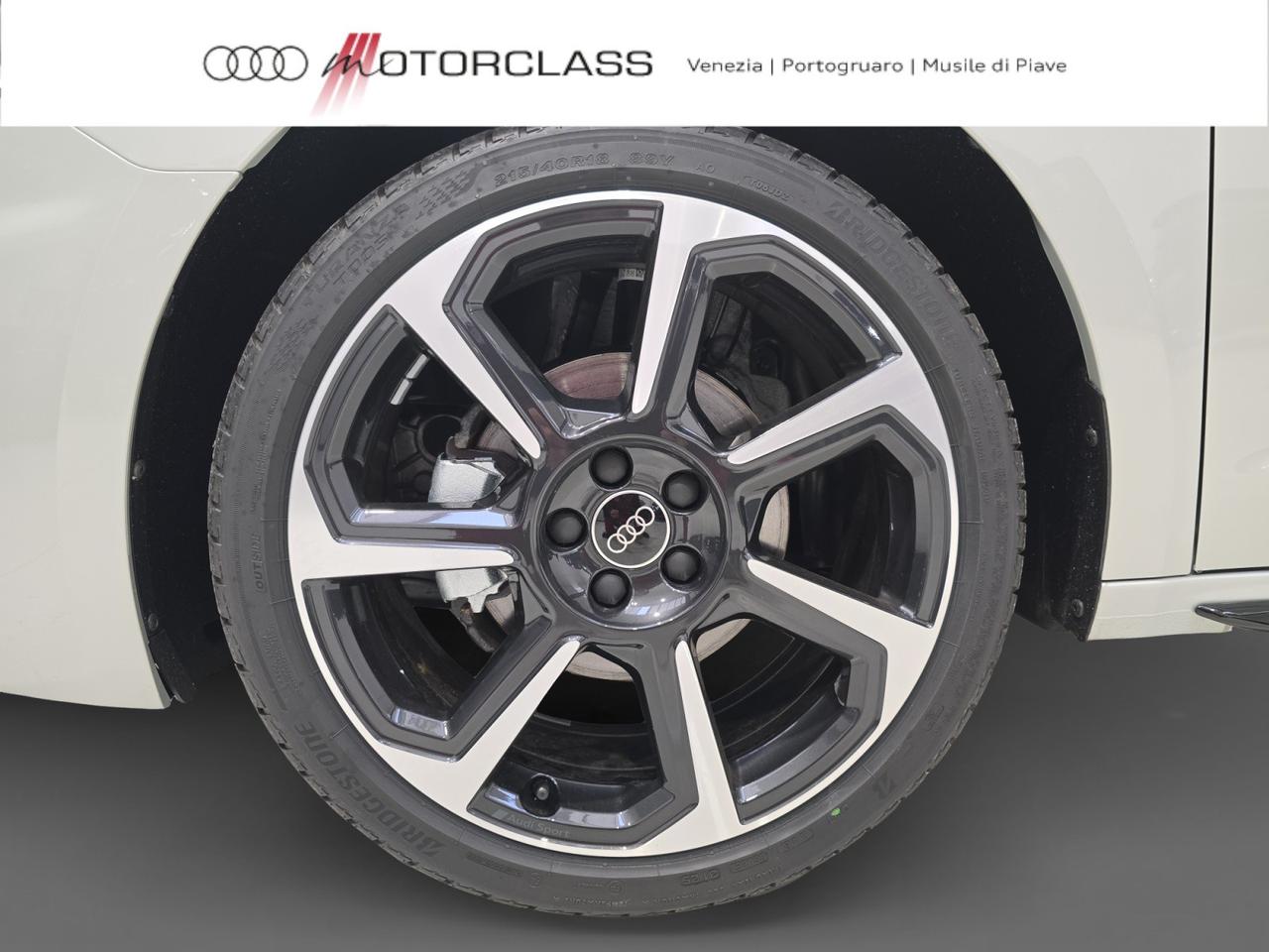Audi A1 sportback 30 1.0 tfsi 116cv identity black s tronic