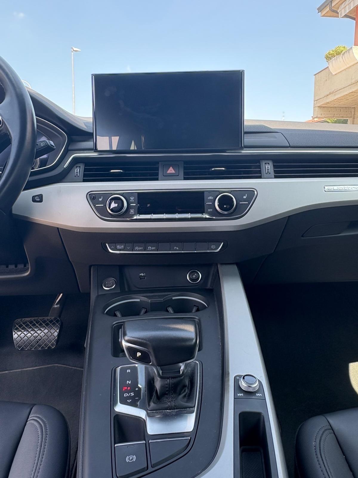 Audi A4 Avant 40 TDI quattro S tronic Business Advanced