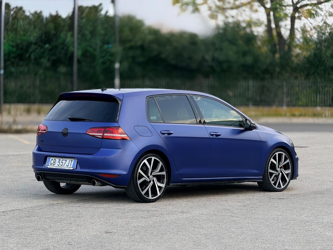 Volkswagen Golf 7 GTI 2.0 DSG