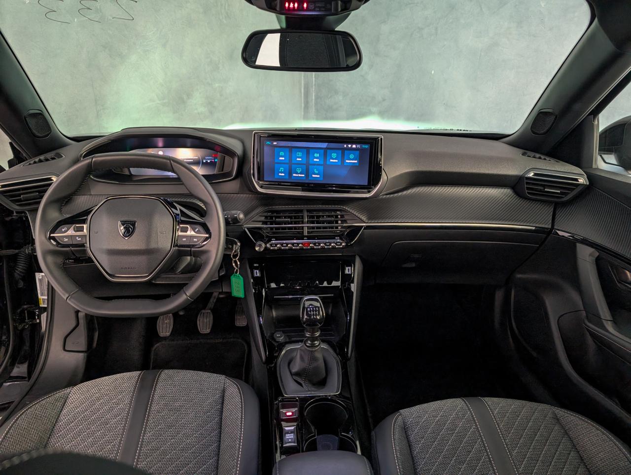 Peugeot 2008 1.2 puretech 100cv Allure