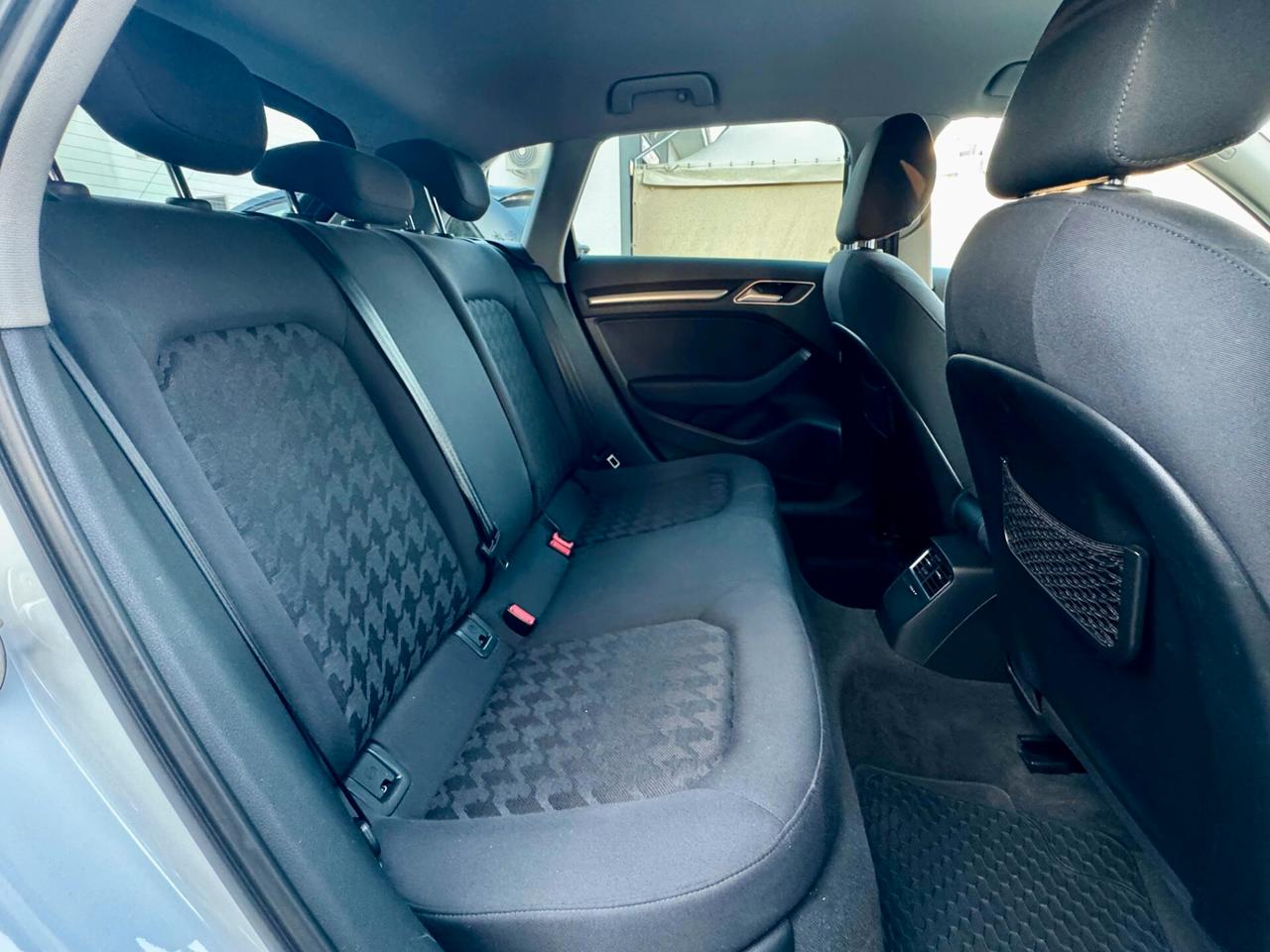 Audi A3 SPB 1.6 TDI S tronic S-Line