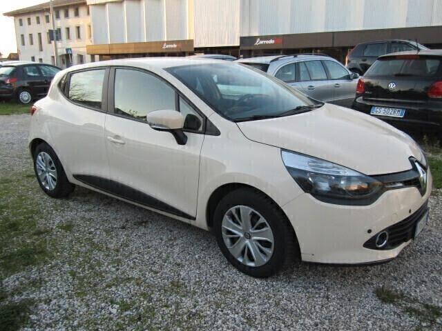 Renault Clio 1.2 75CV 5 porte unipropr. anche neopat.