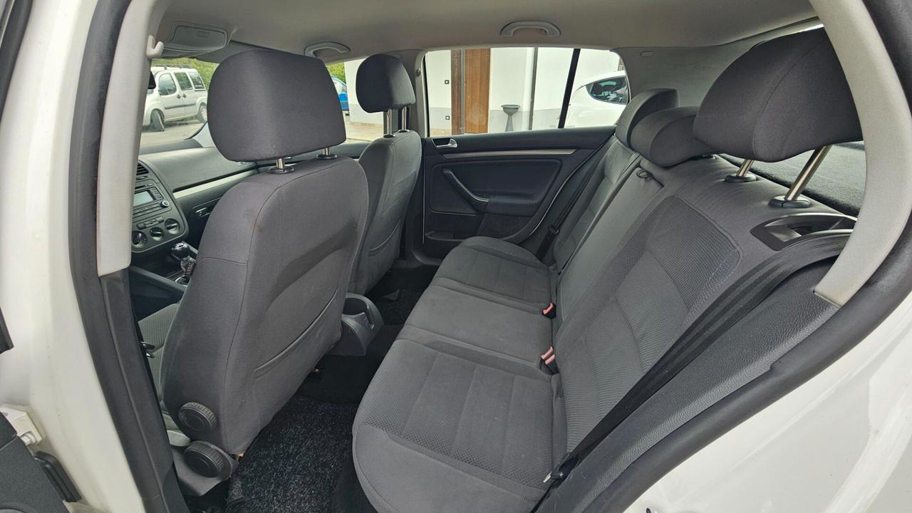 Volkswagen Golf 1.9 TDI 5p