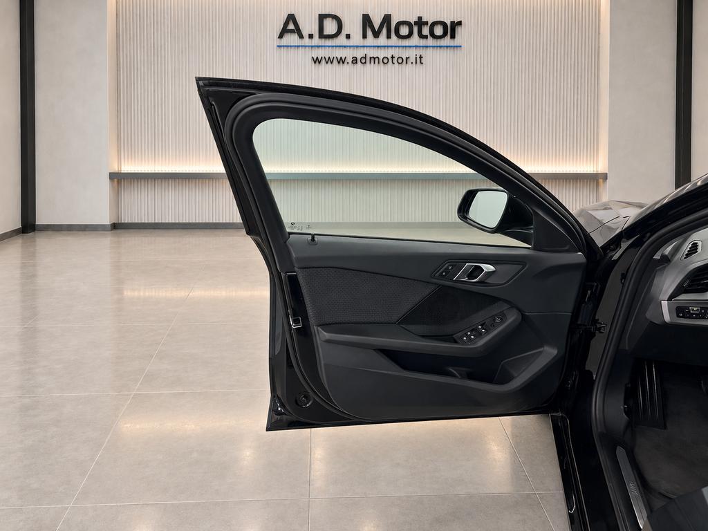 BMW Serie 1 5 Porte 120 d SCR Advantage xDrive Steptronic
