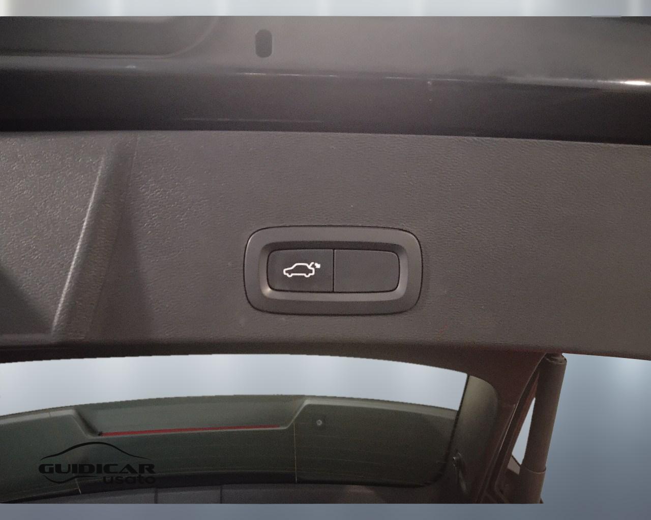 VOLVO XC40 - XC40 2.0 d3 Inscription geartronic my20