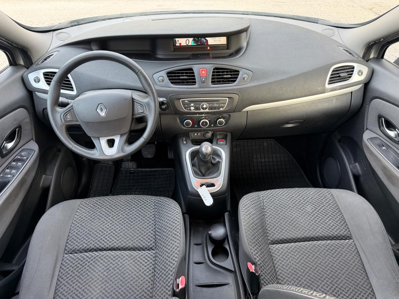 Renault Scenic 1.5 dci 110 cavalli 2011