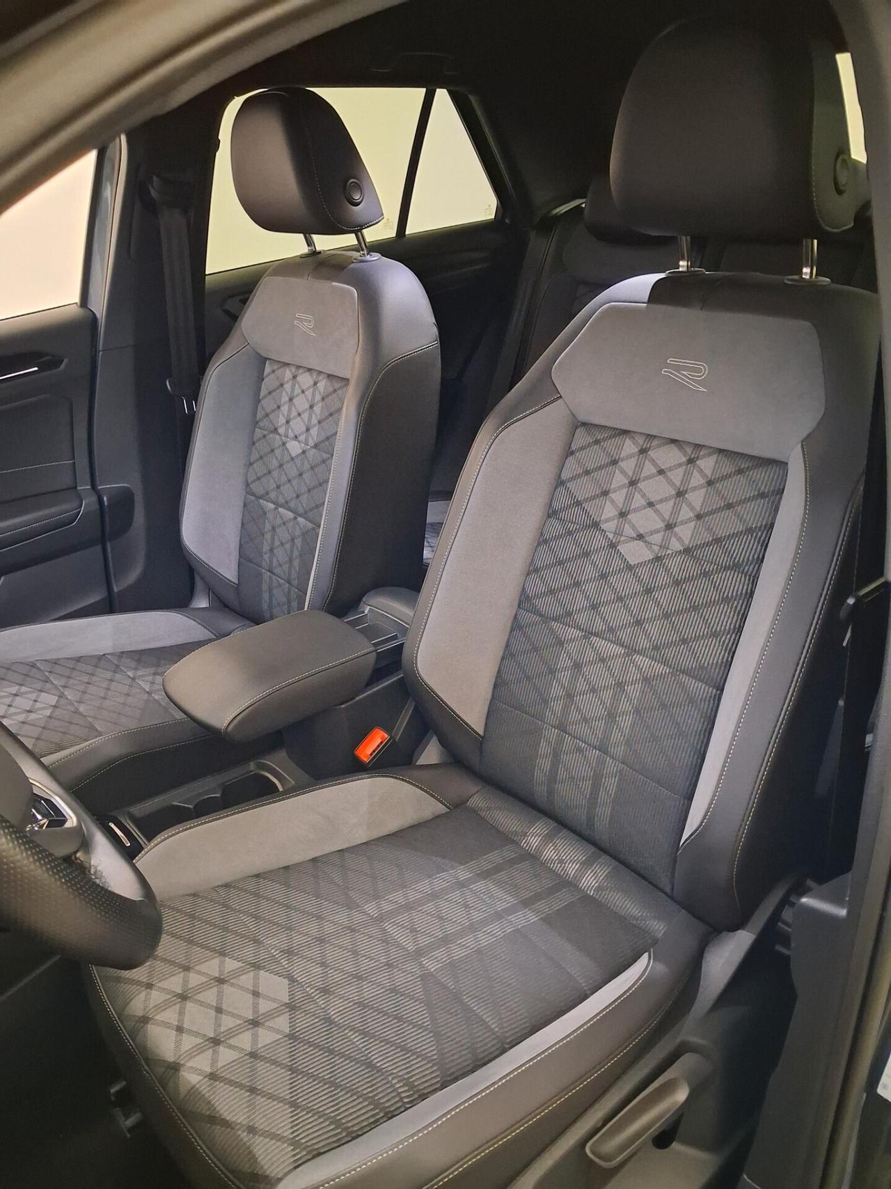 Volkswagen T-Roc 2.0 TDI SCR 150 CV DSG R-Line