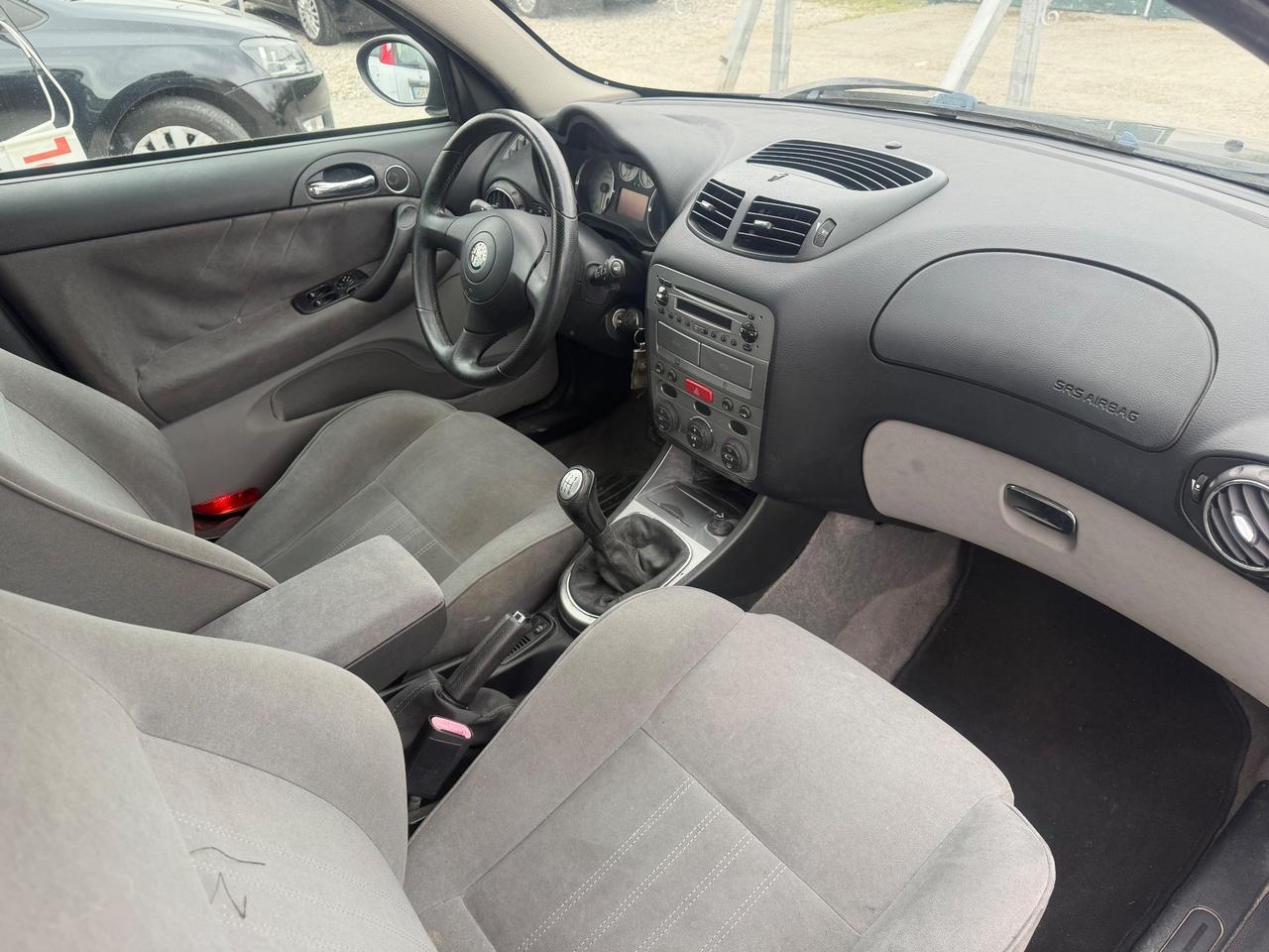 Alfa Romeo 147 1.6 BENZINA 2005