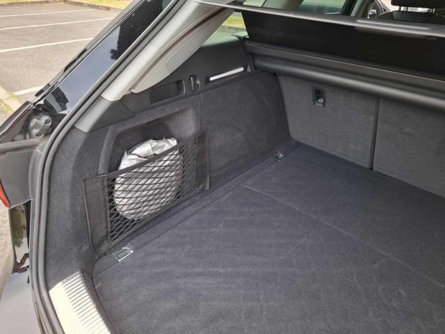 AUDI A4 Avant 30 TDI/136 CV S tronic S line edition