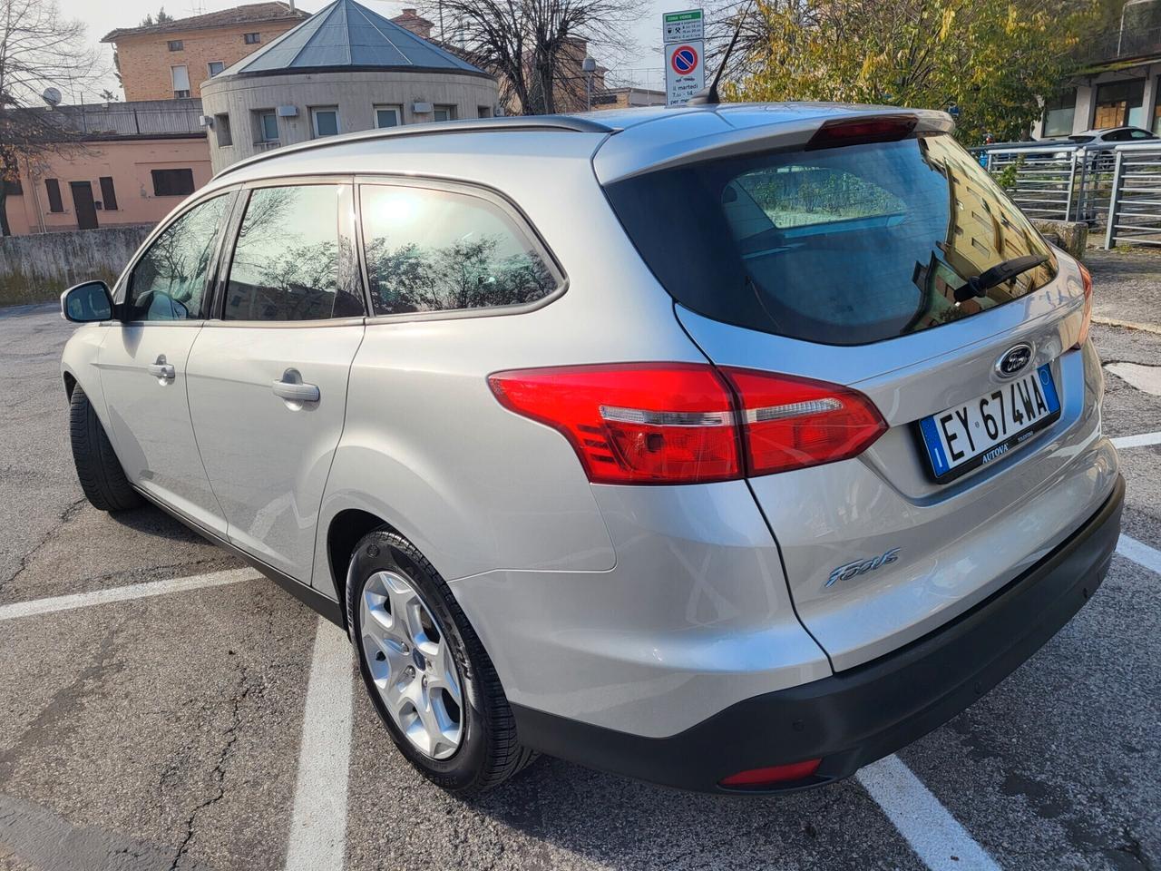 FORD FOCUS SW 1.6 TDCi-UNICO PROPRIETA-3 REVISIONI