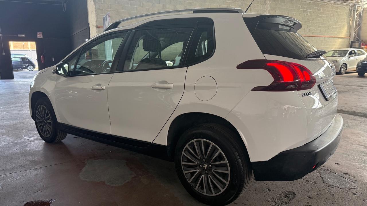 Peugeot 2008 BlueHDi 100 Black Matt