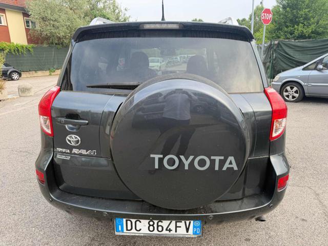 TOYOTA RAV 4 MY23 RAV4 2.2 D-4D 177 CV Luxury senza lavoro da fare