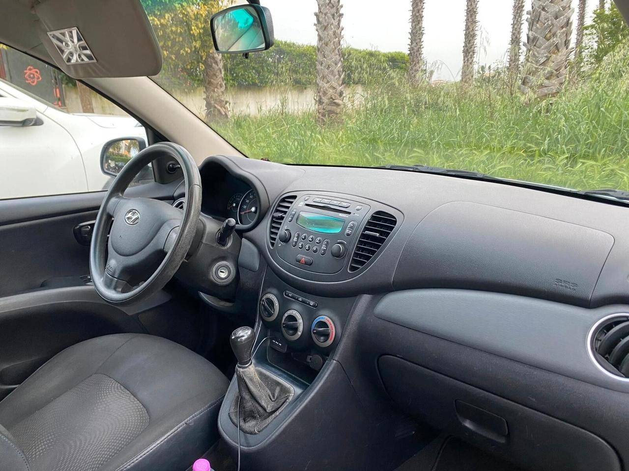 Hyundai i10 1.1 benzina 69 CV