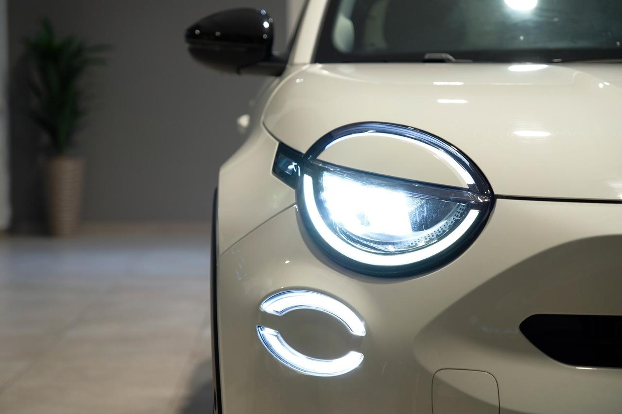 Fiat 600 Hybrid 100 CV DCT MHEV La Prima