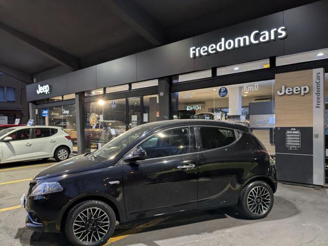 LANCIA Ypsilon 1.2 69 CV 5 porte Gold