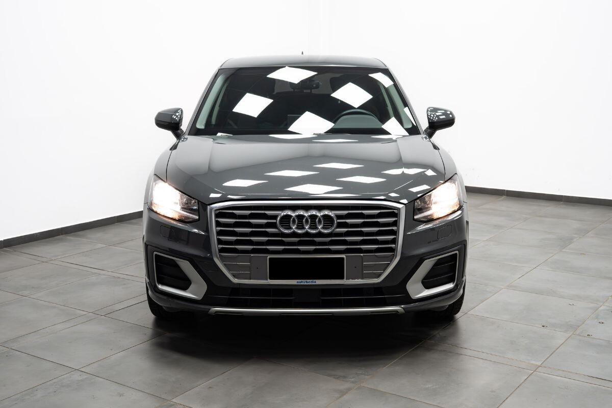 Audi Q2 30 TFSI Business