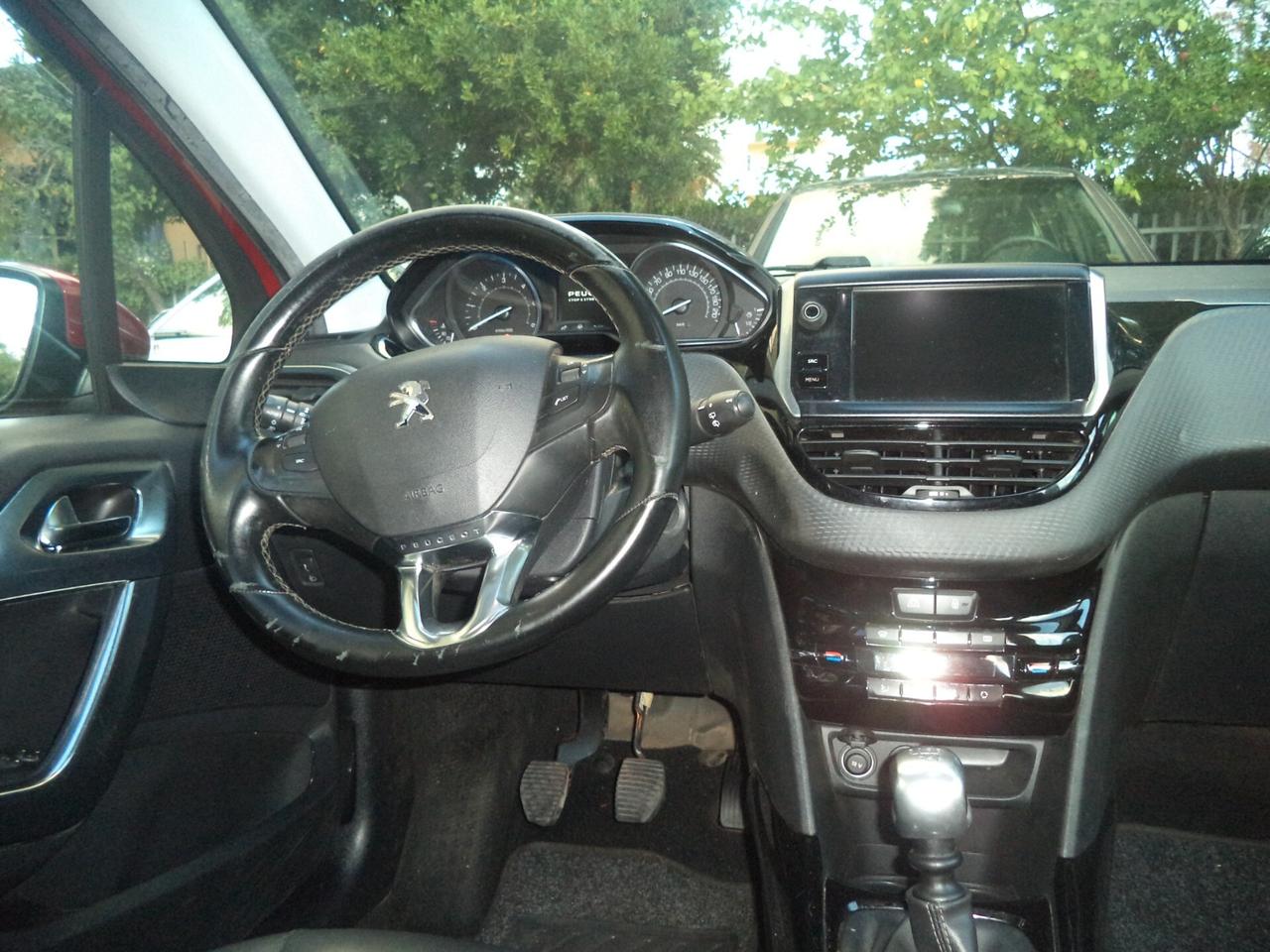 Peugeot 2008 BlueHDi 120 S&S Black Matt