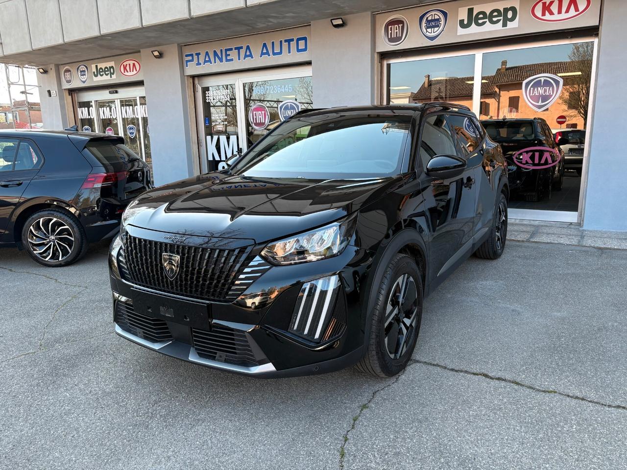 Peugeot 2008 Allure 1.2 bz 101cv - 04/2025