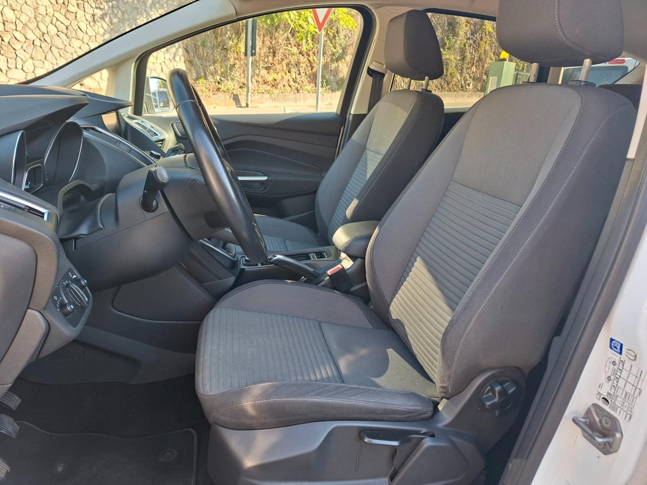 Ford C-Max 1.0 BENZINA / EURO 6B / DA NEOPATENTATI