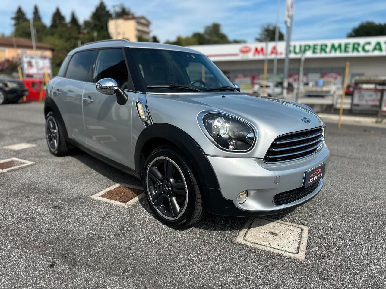 Mini Cooper D Countryman 2.0 Automatica 111cv TETTO PANORAMICO