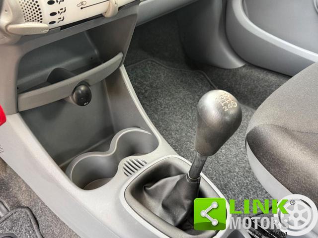 TOYOTA Aygo 1.0 5 porte Now Connect
