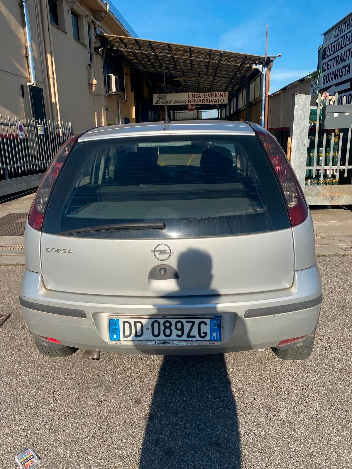 Opel Corsa 1.0i 12V cat 5 porte Silverline