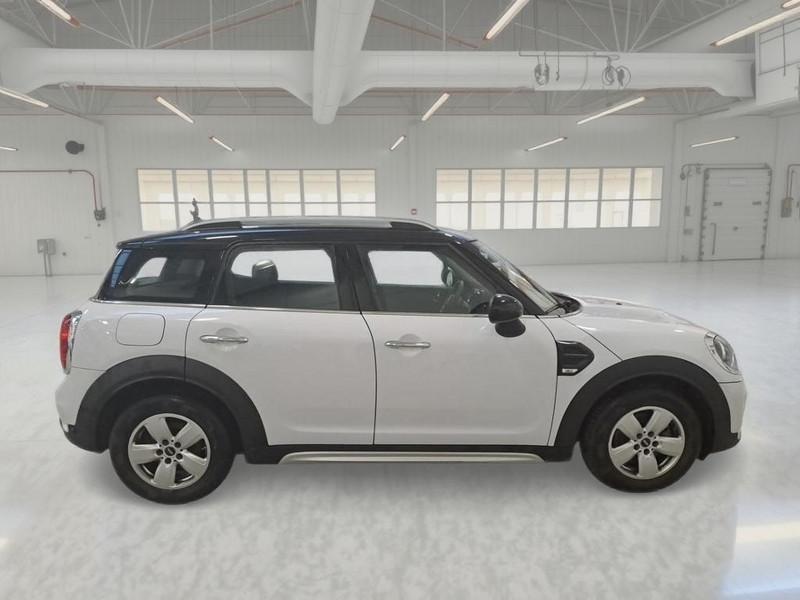 MINI COOPER D COUNTRYMAN BUSINESS AUTOMATICA 5 PORTE BERLINA