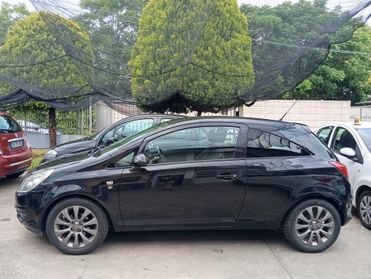 Opel Corsa 1.2 3 porte valuto permute