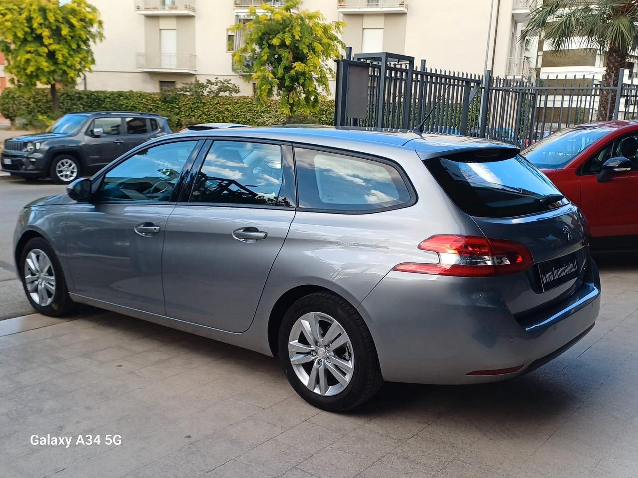 Peugeot 308 BlueHDi 100 S&S SW Business