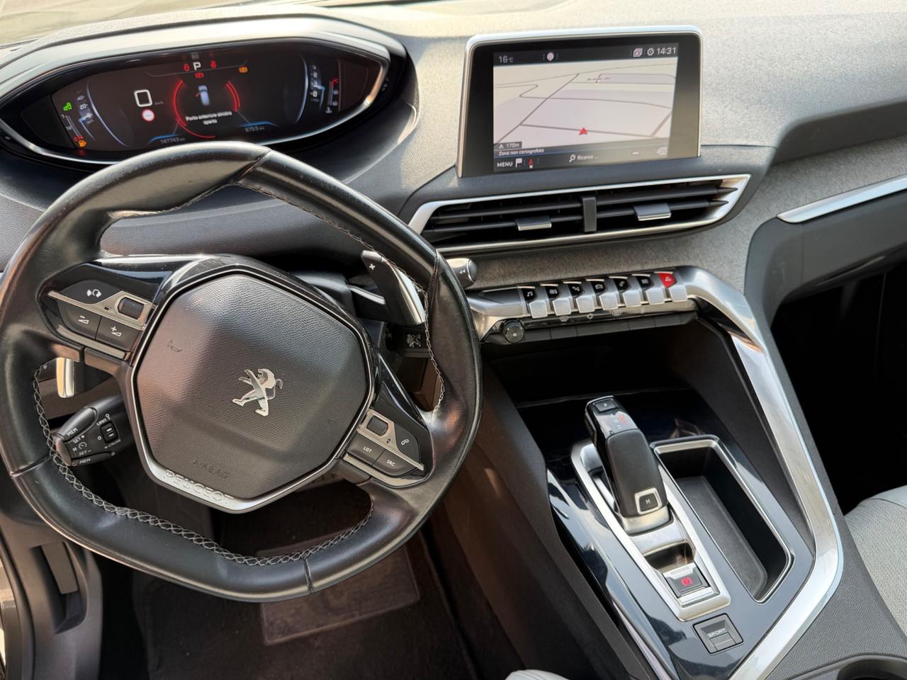 Peugeot 3008 BlueHDi 130 S&S EAT8 Allure