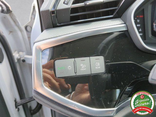 AUDI Q3 35 TDI Business Advanced