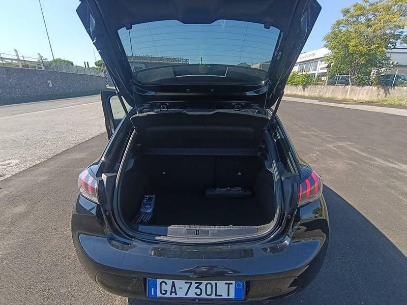 Peugeot 208 Allure Navi Pack 100 S/S