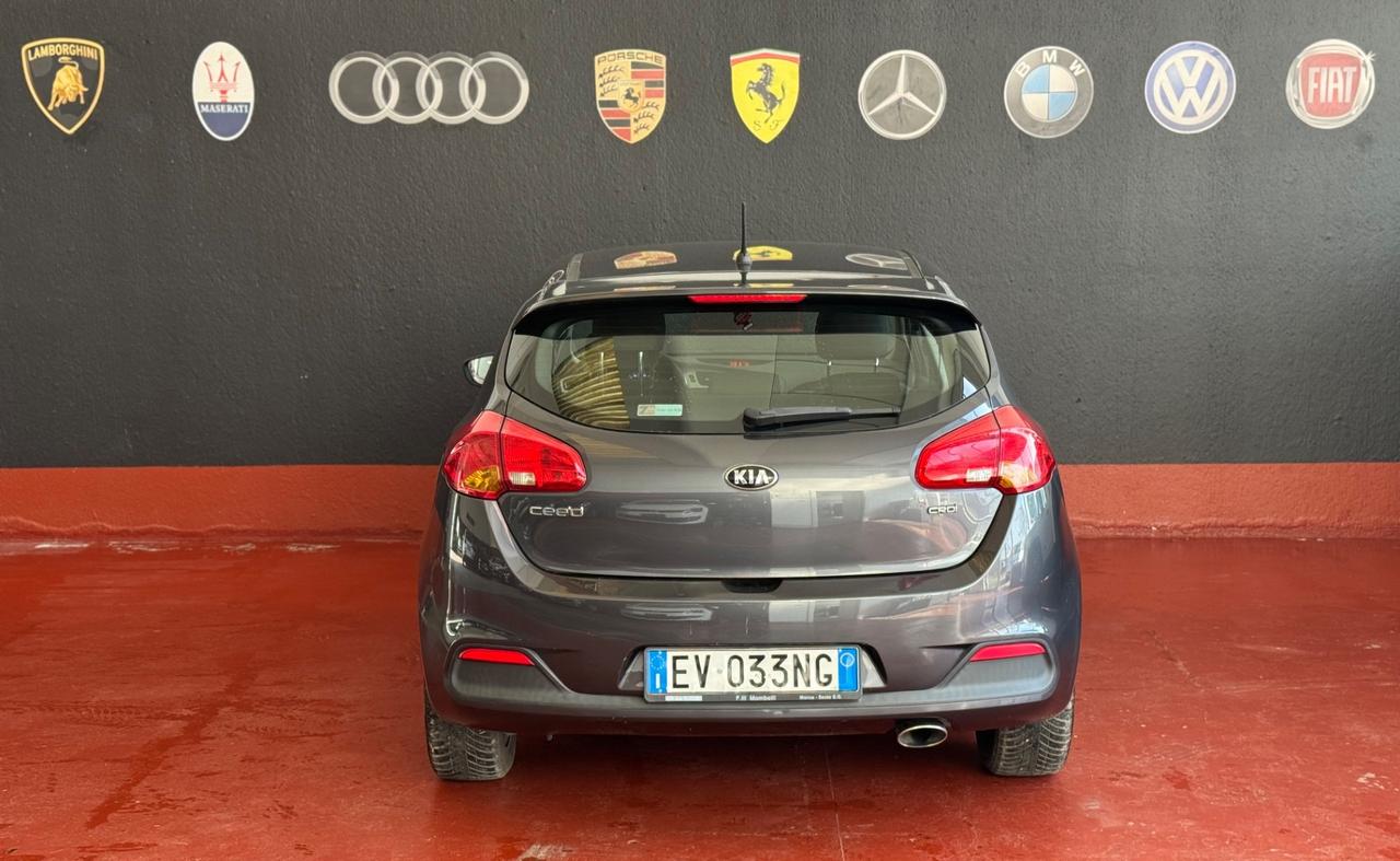 Kia Ceed cee'd 1.4 CRDi 5 porte Cool