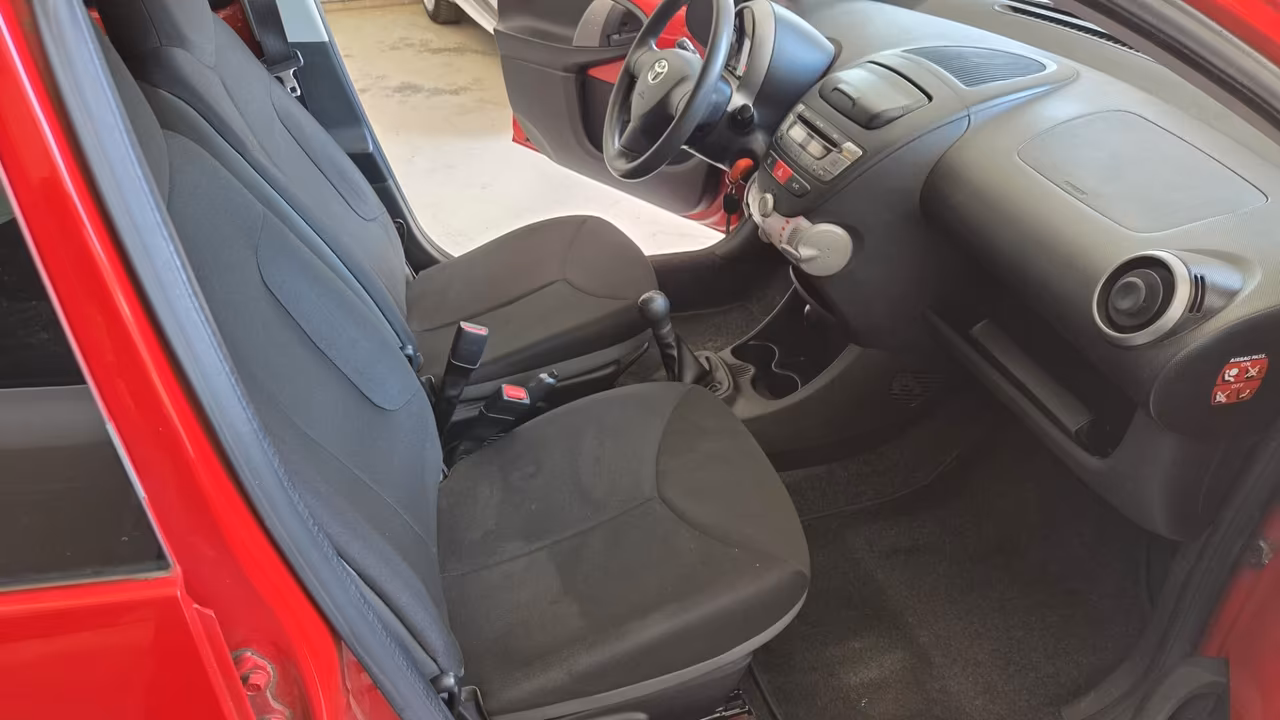 Toyota Aygo 1.0 12V VVT-i 5 porte Lounge Connect