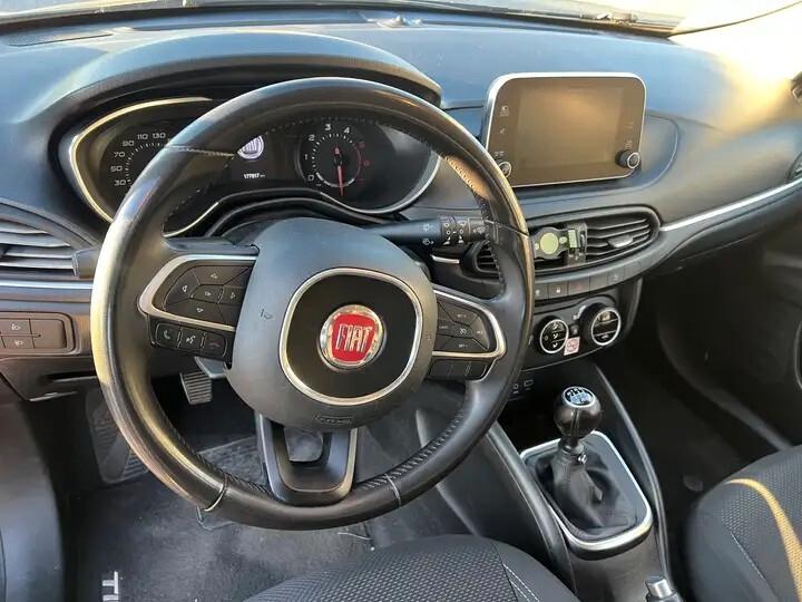 Fiat Tipo 1.6 Mjt S&S SW Lounge