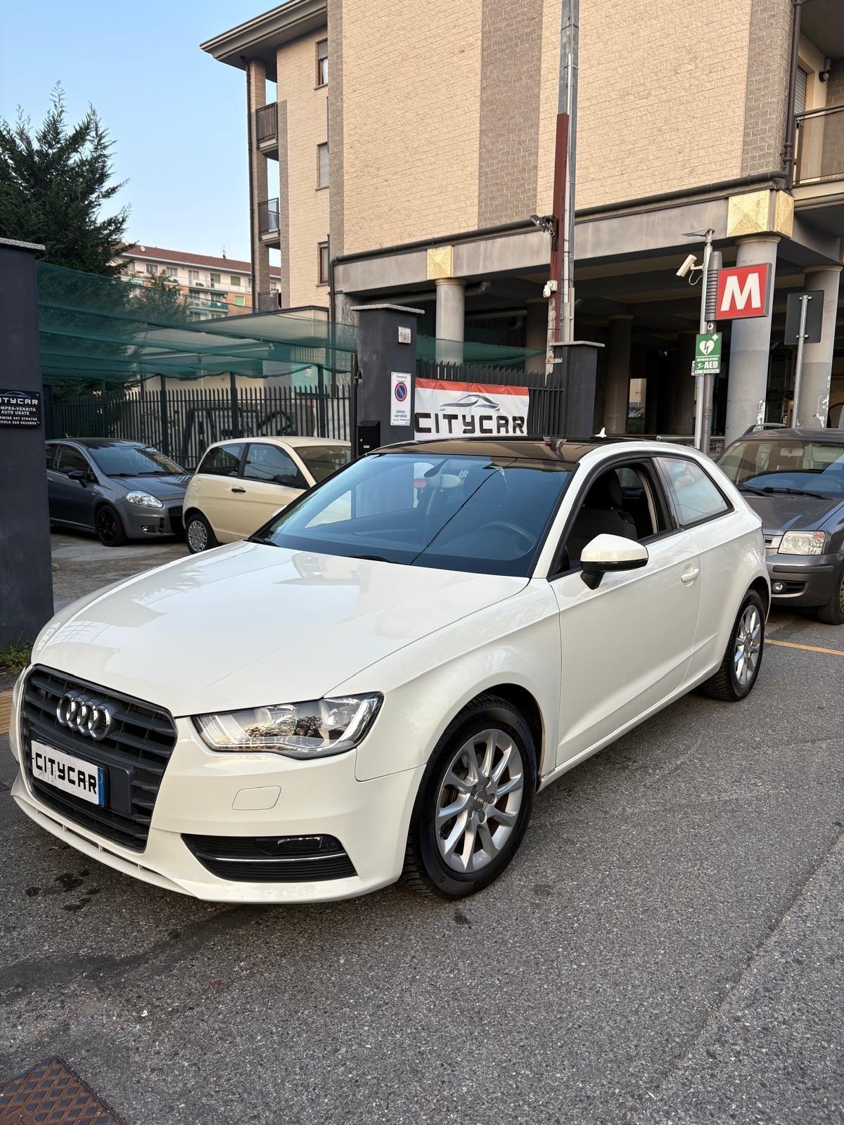 Audi A3 1.4 TFSI Young Sport Tetto panoramico