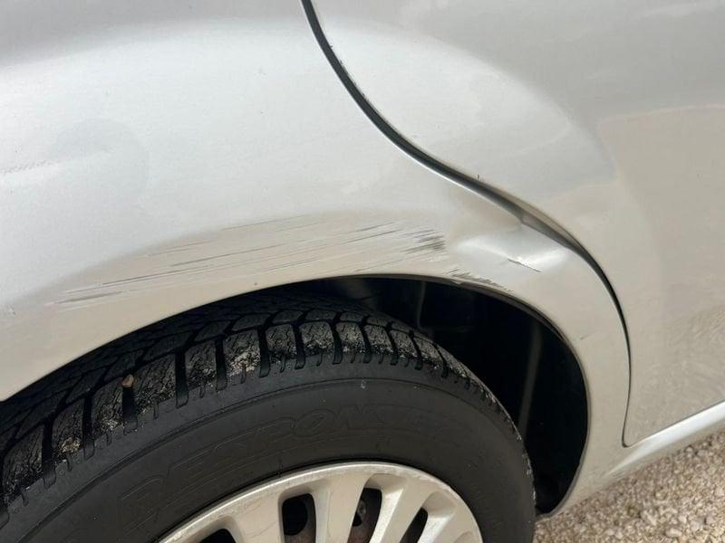 FIAT Punto 1.2 Easy 69cv LEGGI