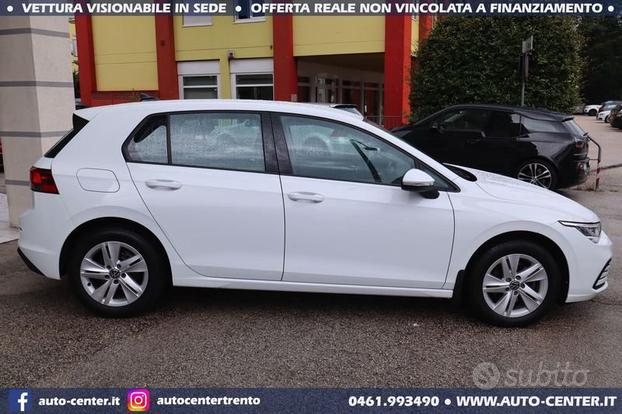 Volkswagen Golf 8 2.0 TDI Life 115 CV *GANCIO