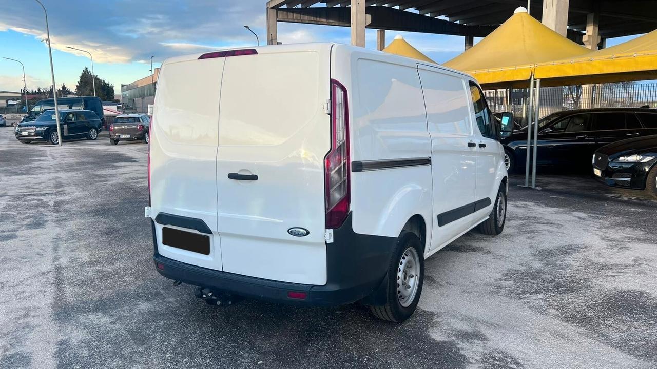 Ford Transit Custom 2.2 TDCi 125CV MOTORE CON 20 MILA KM
