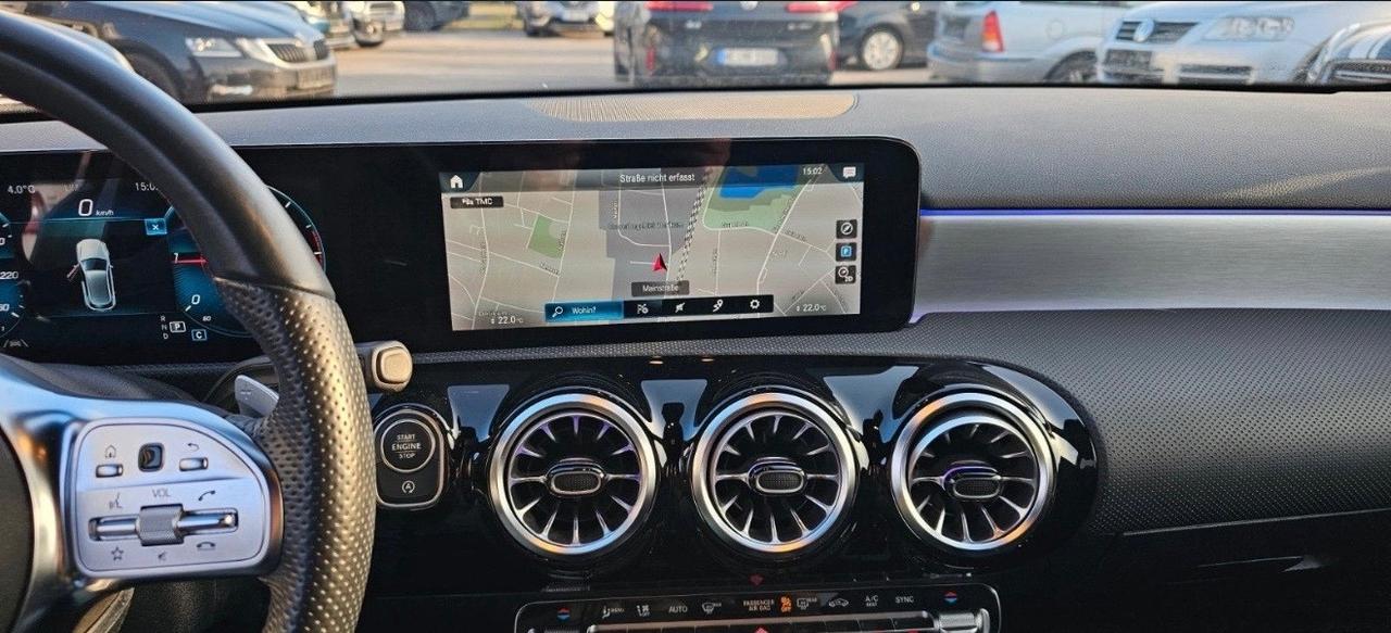 Mercedes-benz A 180d Automatic Premium AMG Line Pack night