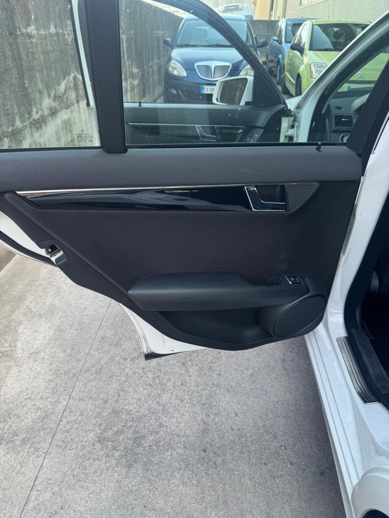 Mercedes-benz C 220 CDI S.W. BlueEFFICIENCY Executive