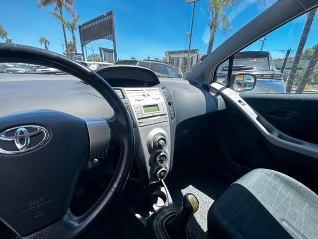 Toyota Yaris 1.0 5 porte Sol